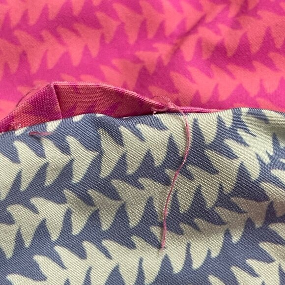 Vineyard Vines Wavy Tails Chappy Swim Trunks Boys Size Small (8-10) Pink, Blue - Picture 9 of 9